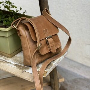 An image of crossbody bag